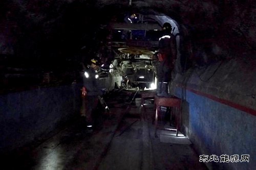 蒲白西固煤业机电队：顺利完成21平台架空乘人装置改造