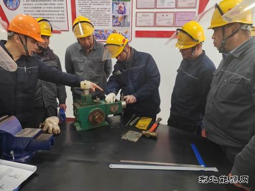 潞安恒通化工双氧水厂：自主维修显实力，节约数万元成本