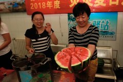 古城煤矿：送清凉用上了切瓜神器