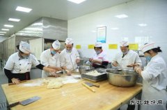 潞安集团焦化公司：“三注重”打造民生改善“升级版”