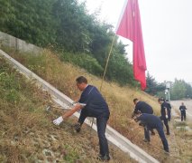 山东bsport体育重装集团乾元公司 义务劳动做表率 党员先锋展风采