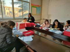 蒲白中心社区：“互检互评”让党支部标准化工作再上新台阶
