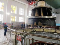 黑龙江水电总厂：重达144吨水轮机组转轮平安“回家”