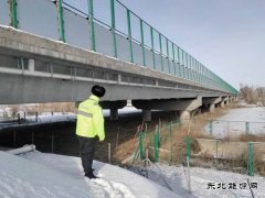 富蕴执法大队：加强安全隐患排查 确保公路安全畅通